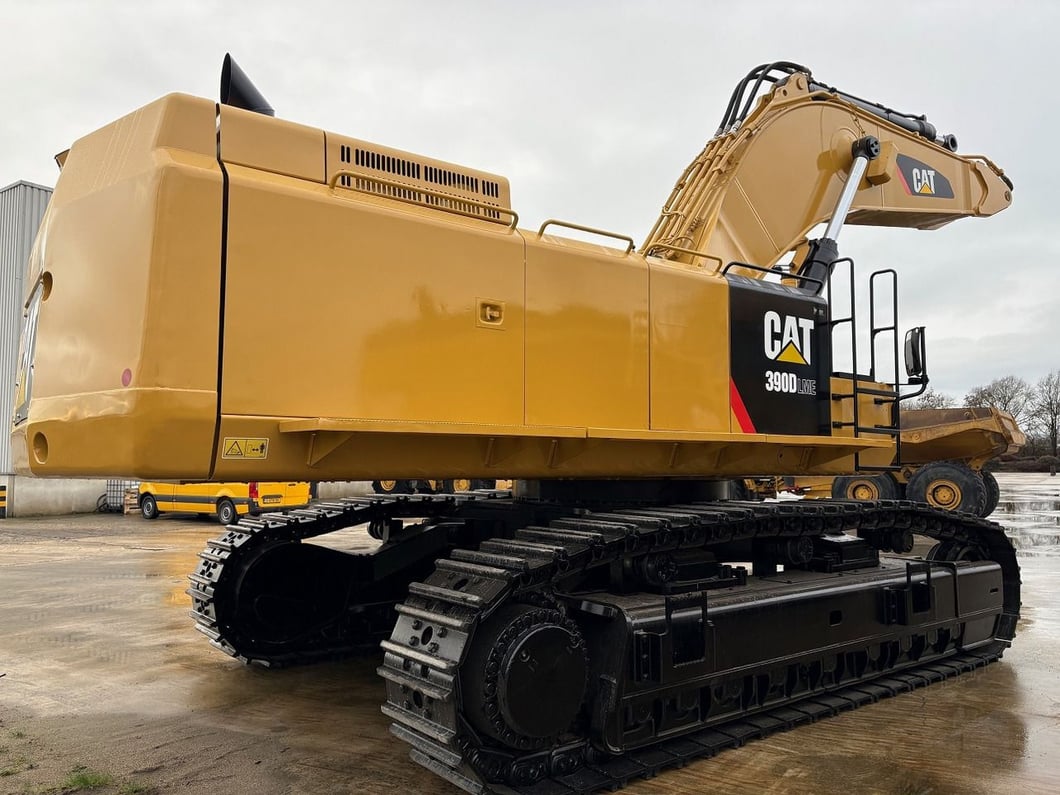 2013 Caterpillar 390DL ME Crawler Excavator