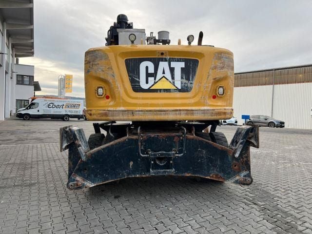 2018 Caterpillar MH3024 Material Handler