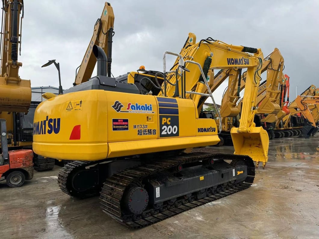 2024 Komatsu PC200-8 Crawler Excavator