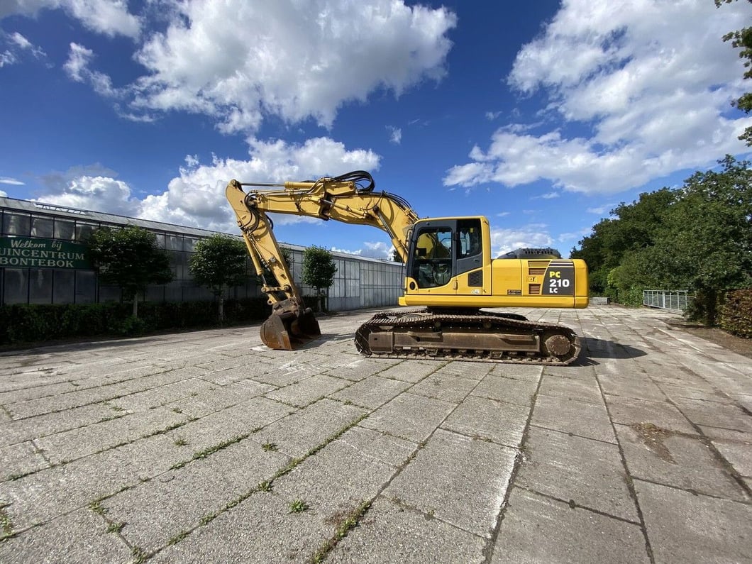 2012 Komatsu PC210LC-8 Crawler Excavator