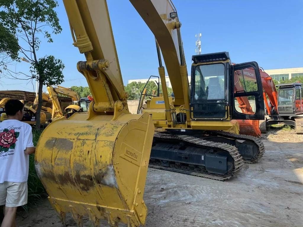 2022 Komatsu PC200-8 Crawler Excavator