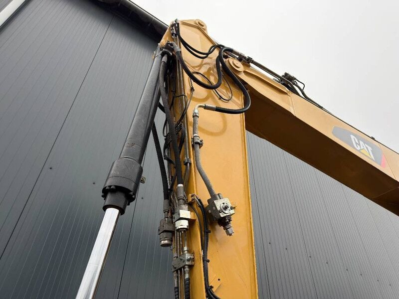 2015 Caterpillar M318F Wheel Excavator