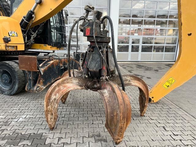 2018 Caterpillar MH3024 Material Handler