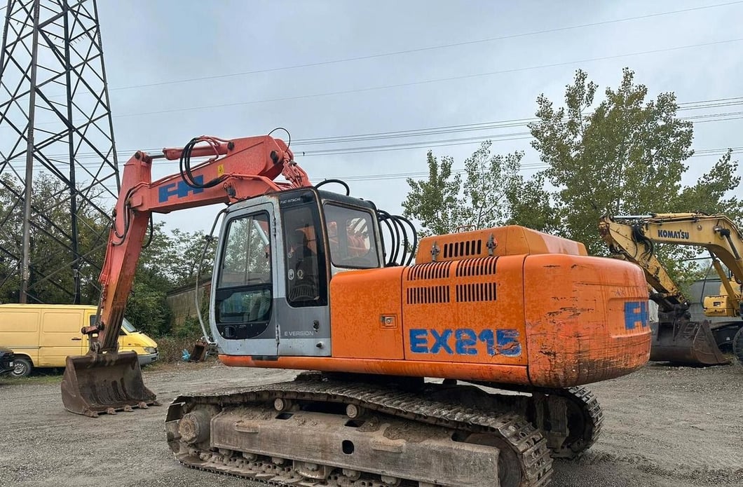 2000 Fiat-Hitachi EX 215 Crawler Excavator