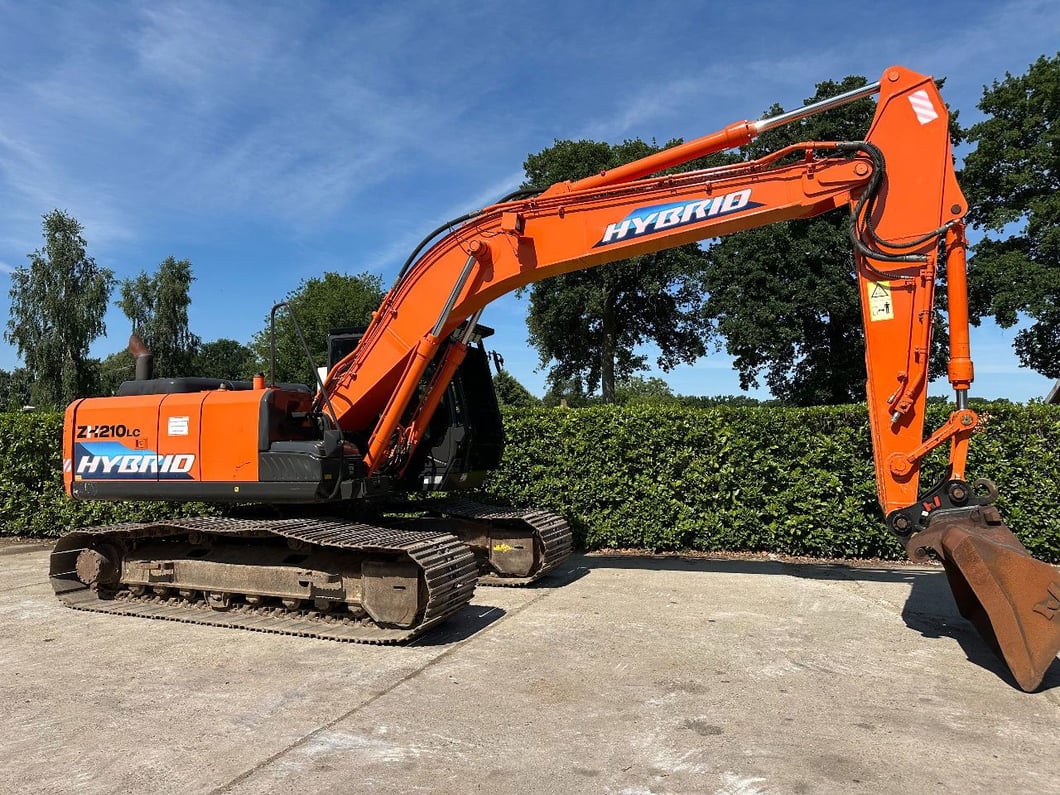 2014 Hitachi ZH210LC-5B Crawler Excavator