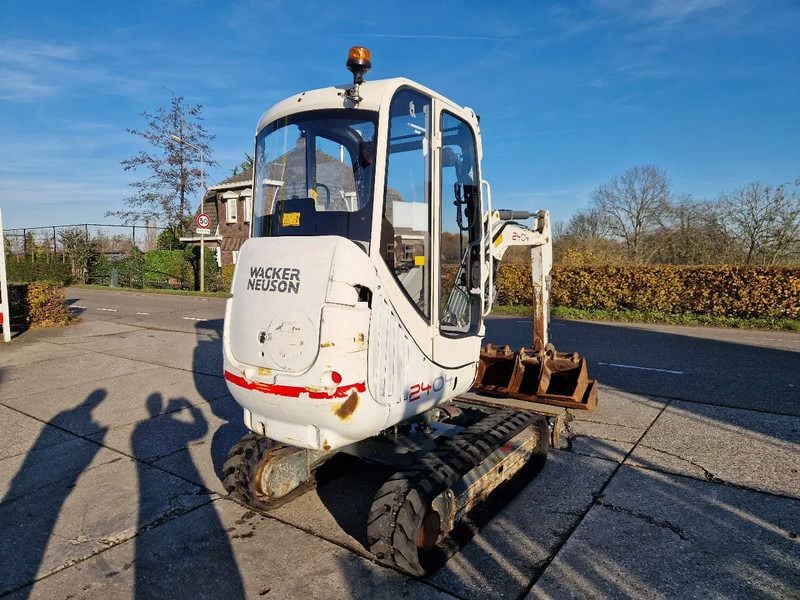 2011 Wacker Neuson 2404RD Mini Excavator