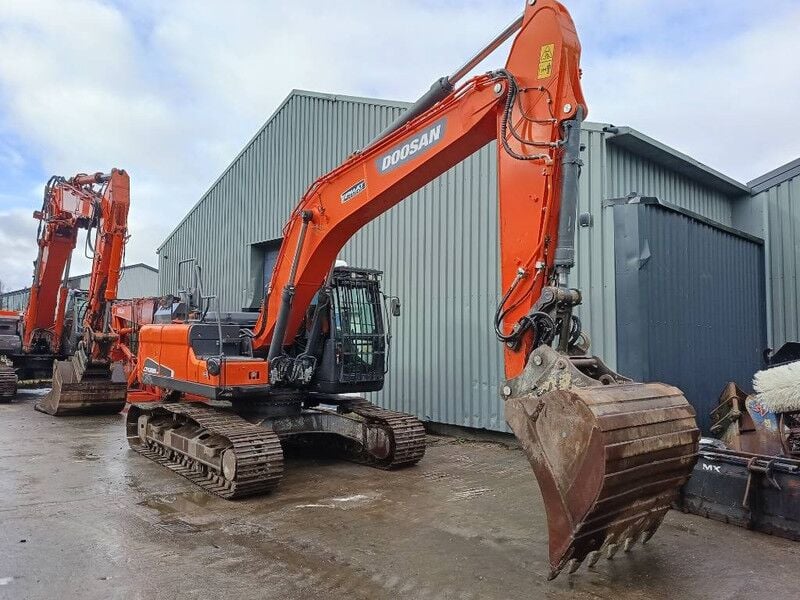 2018 Doosan DX225LC-5 Crawler Excavator