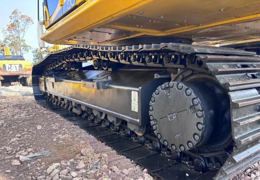2022 Komatsu PC210LC-8 Crawler Excavator