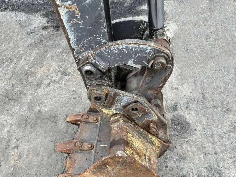 2000 Volvo EB12 Mini Excavator