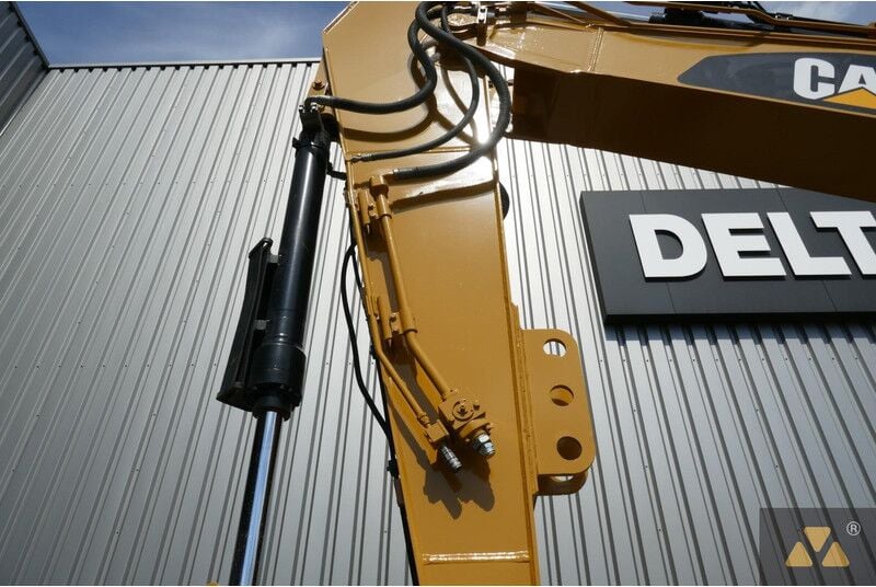 2015 Caterpillar 320EL Crawler Excavator