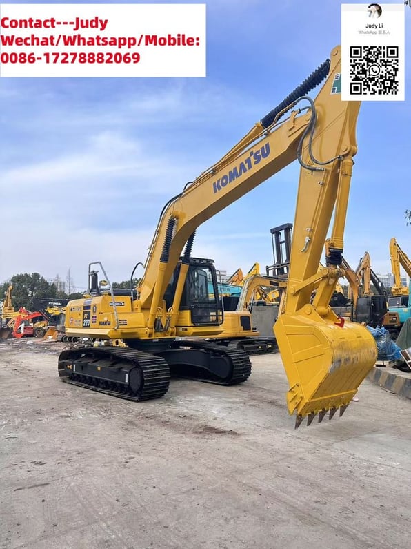 2023 Komatsu PC220-8 Crawler Excavator