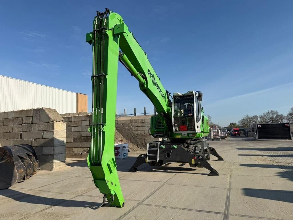 2016 Sennebogen 821M E Material Handler
