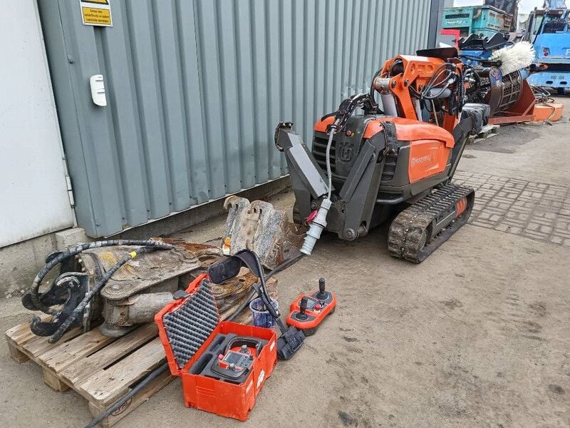 2009 Husqvarna DXR 310 Crawler Excavator