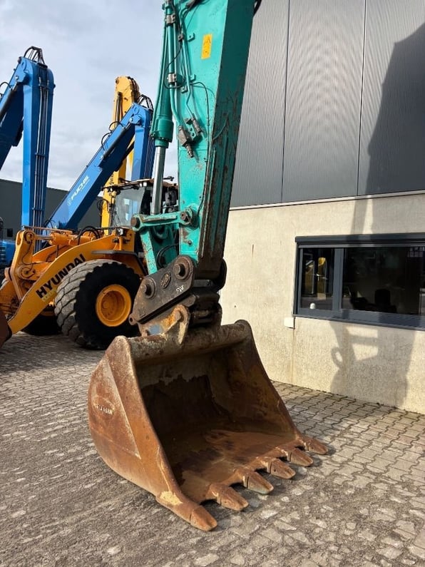 2017 Kobelco SK210LC-10 Crawler Excavator