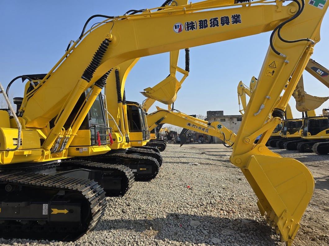 2024 Komatsu PC200-8 Crawler Excavator