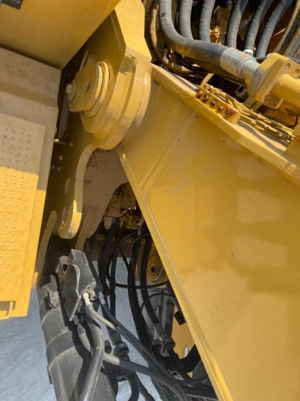 2012 Caterpillar 374DL Crawler Excavator