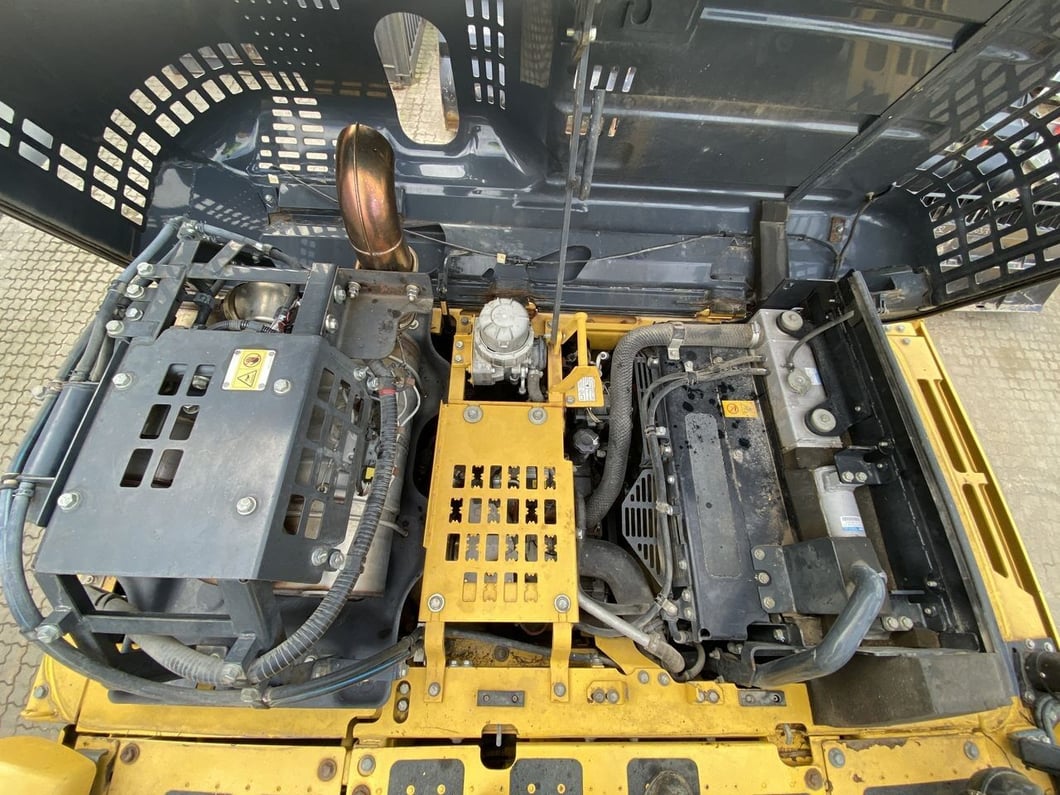 2018 Komatsu PC170LC-11 Crawler Excavator