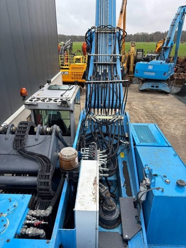 2013 Fuchs MHL380 Material Handler