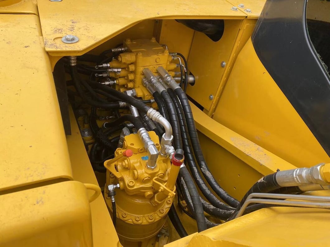 2022 Komatsu PC160 Crawler Excavator