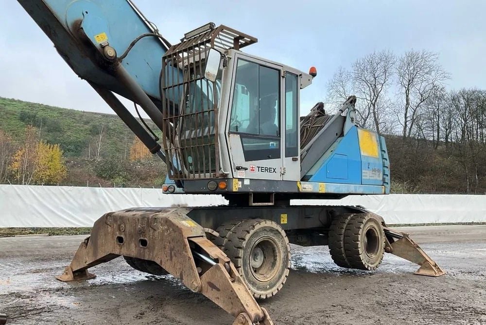 2015 Fuchs MHL350 Material Handler