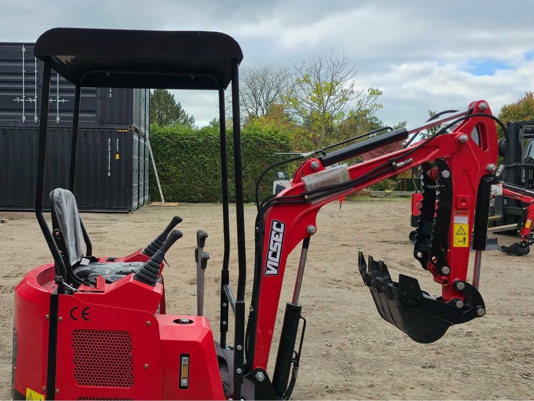 2025 Vicsec VC15 Mini Excavator