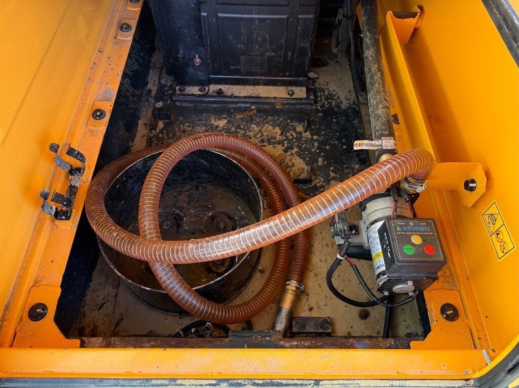 2020 Hyundai HX220L Crawler Excavator