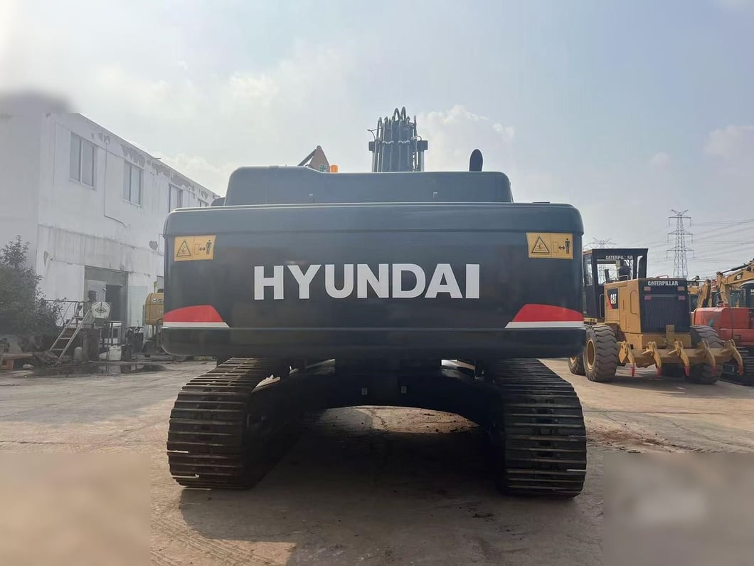 2022 Hyundai 300LR Crawler Excavator