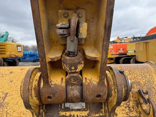 2016 Caterpillar 320E Crawler Excavator