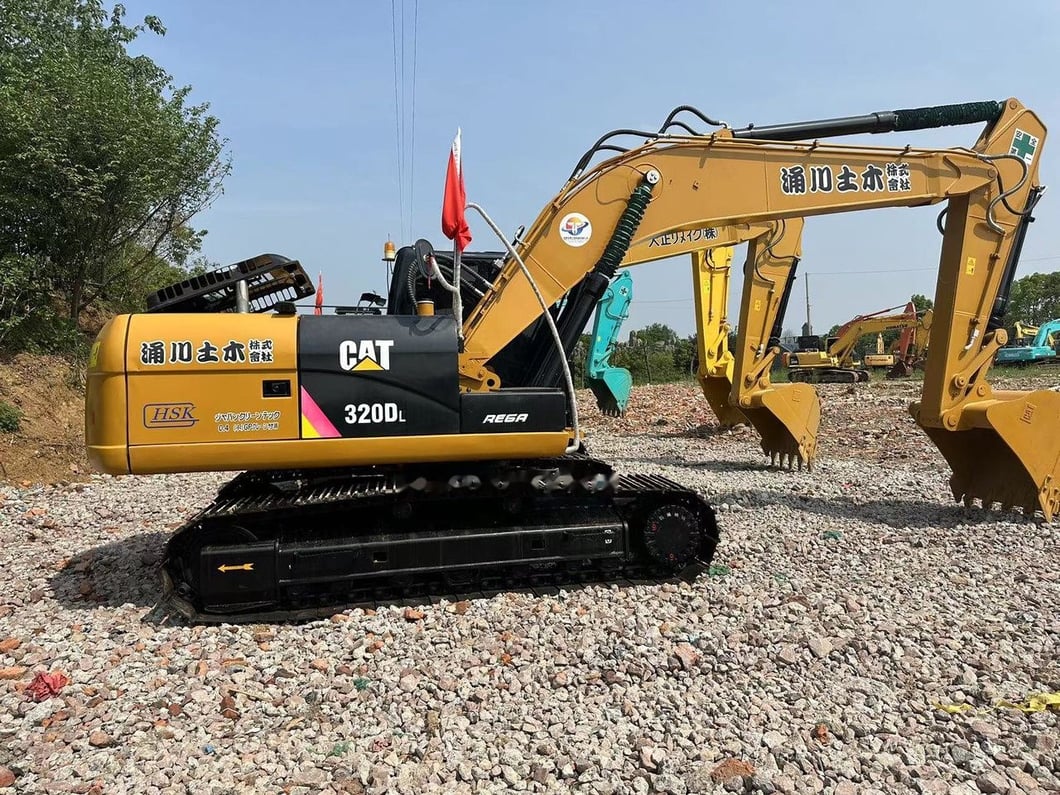 2021 Caterpillar 320D2 Crawler Excavator