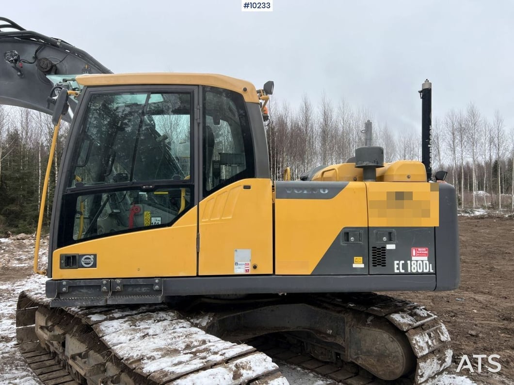 2013 Volvo EC180DL Crawler Excavator