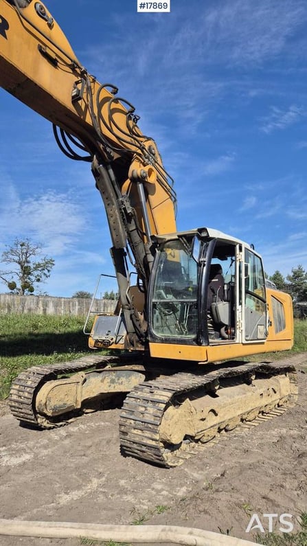 2015 Liebherr R936 NLC Crawler Excavator