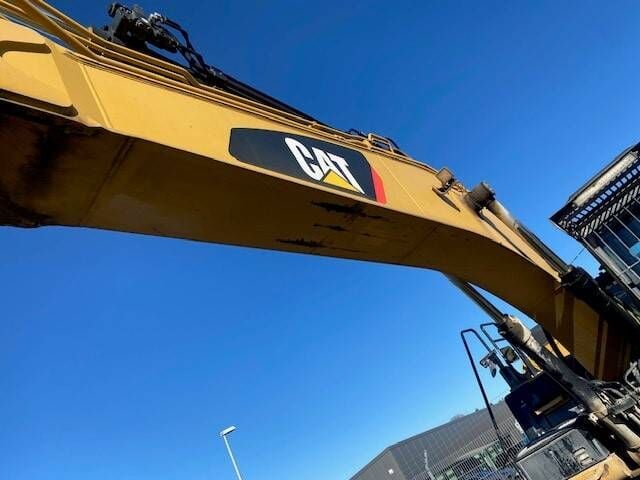 2015 Caterpillar 324ELN Crawler Excavator