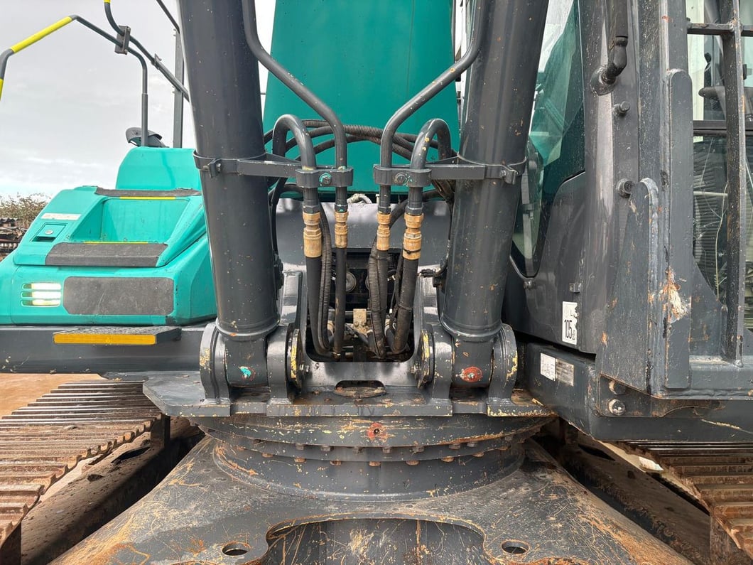 2022 Kobelco SK300LC-10E Crawler Excavator