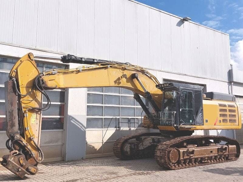 2019 Caterpillar 352F Crawler Excavator