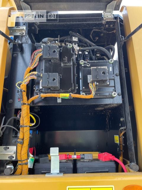 2021 Caterpillar MH3022-06C Material Handler