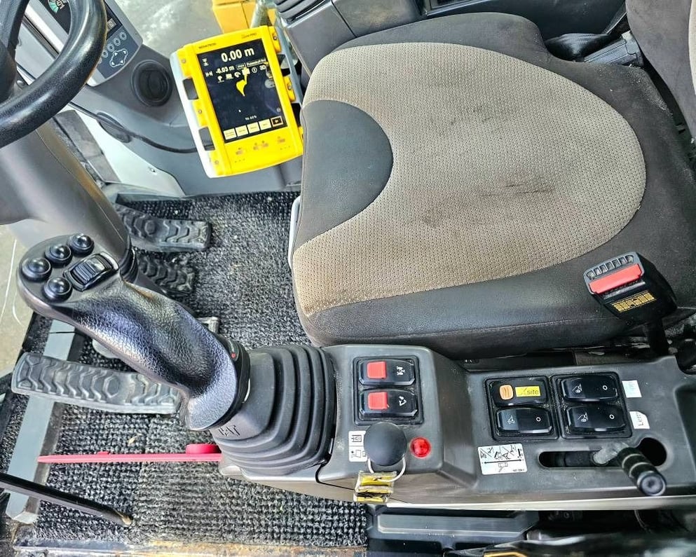 2018 Caterpillar M318F Wheel Excavator