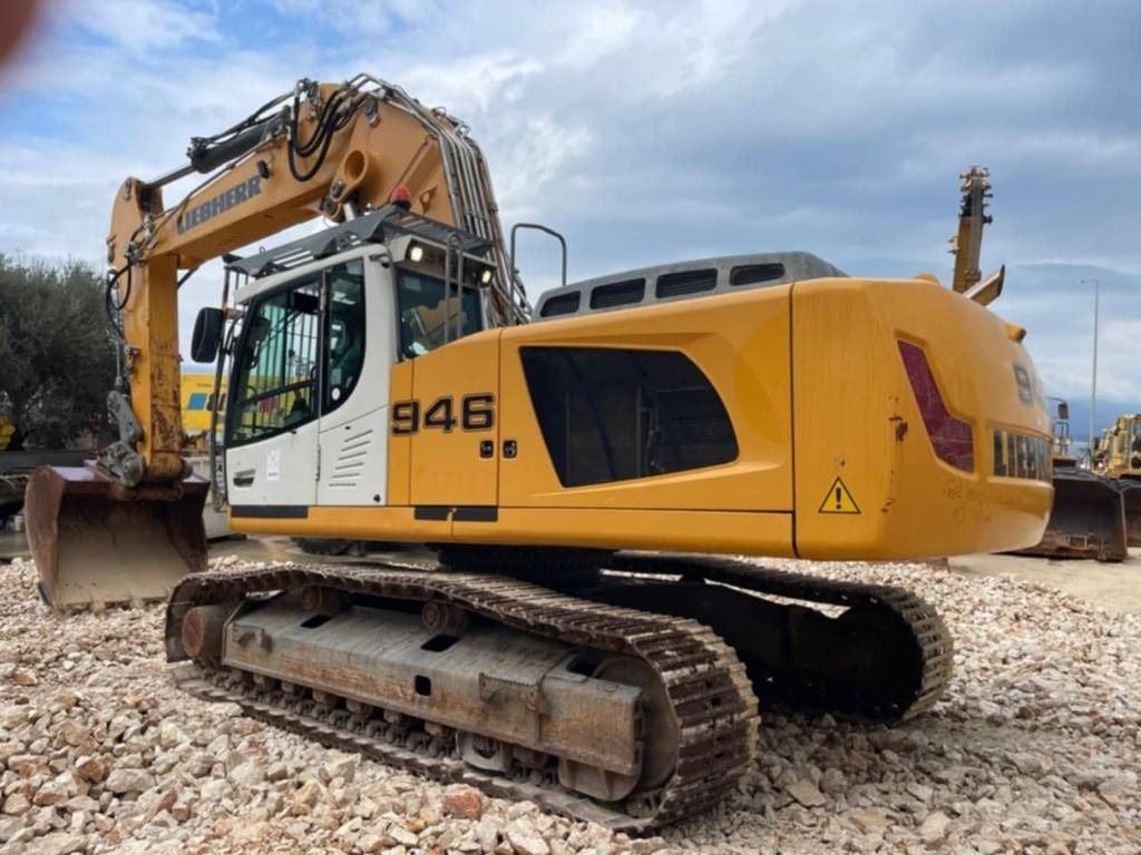 2014 Liebherr R946LC Crawler Excavator