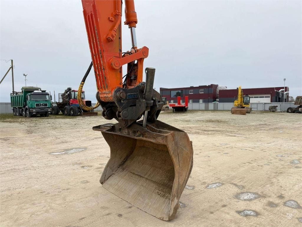 2013 Hitachi ZX290LC-5B Crawler Excavator