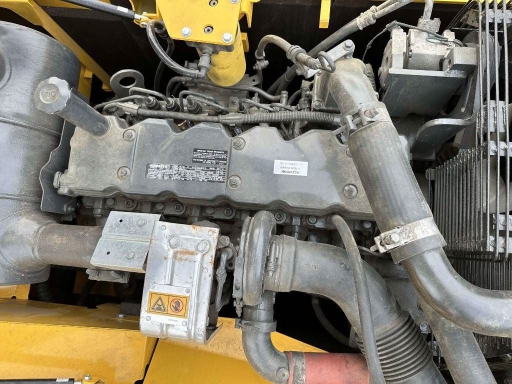 2022 Komatsu PC200-8 Crawler Excavator