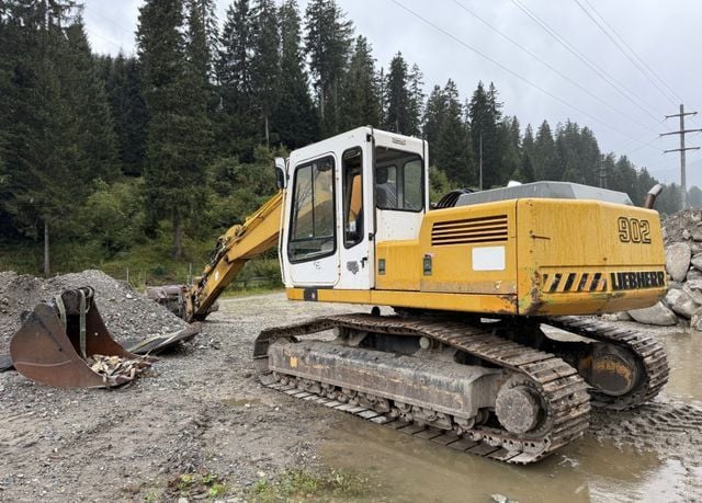1995 Liebherr R902 STD LITRONIC Crawler Excavator