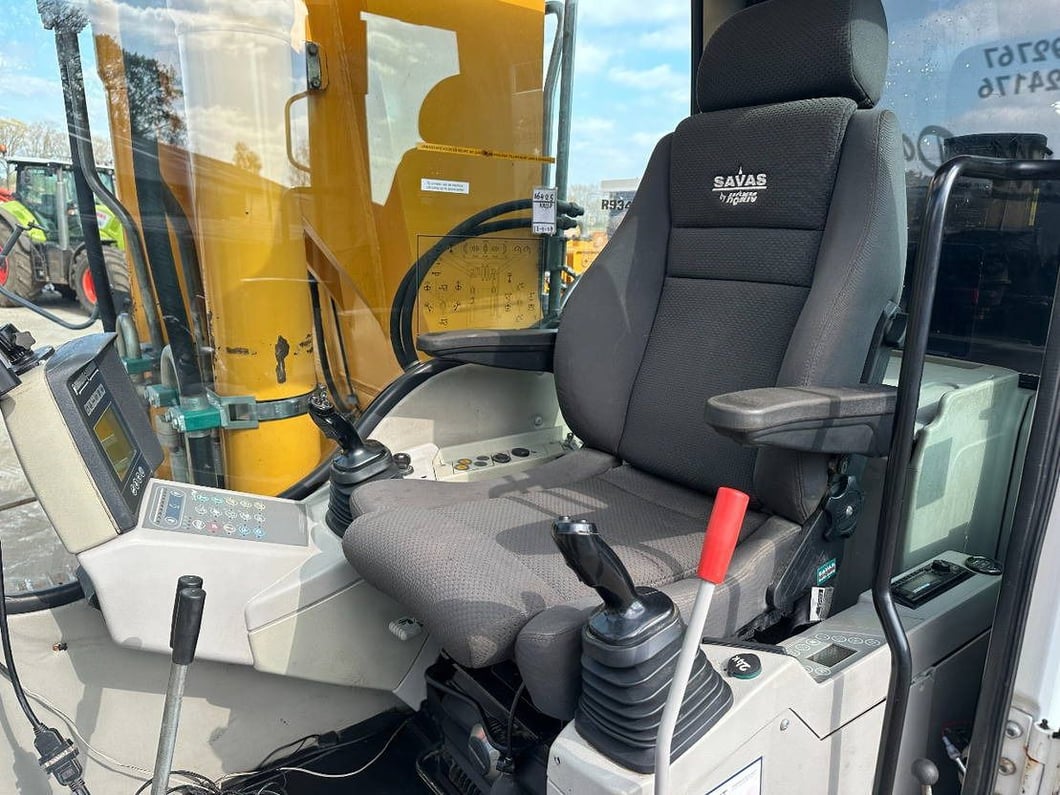 2009 Liebherr R934C HDSL Crawler Excavator