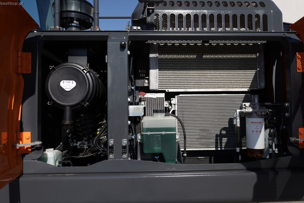 2022 Doosan DX225LC-7 Crawler Excavator