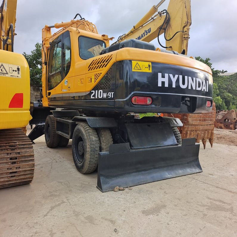 2024 Hyundai R210W-9T Wheel Excavator