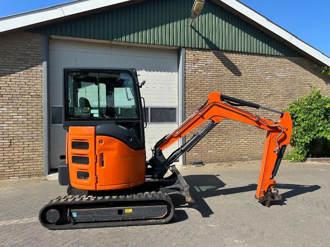 Hitachi ZX26U-6CR Mini Excavator