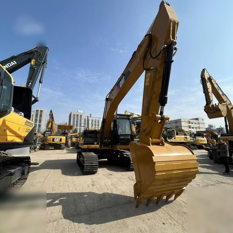 2025 Caterpillar 320D2 Crawler Excavator