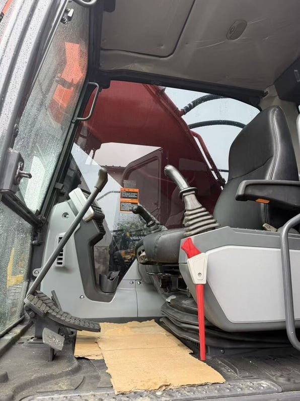 2024 Doosan DX380 Crawler Excavator
