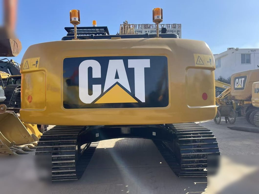 2024 Caterpillar 320D Crawler Excavator