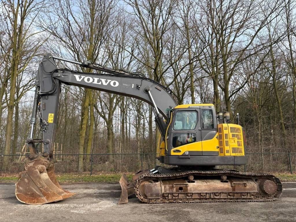 2015 Volvo ECR235DL Crawler Excavator