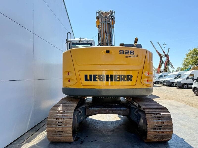 Liebherr R926LC Compact - Hammer Lines / Quick Coupler (2015)