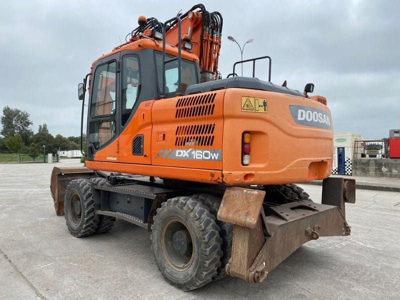 2016 Doosan DX160 Wheel Excavator